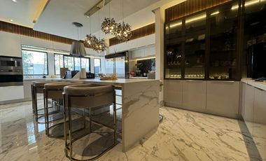 CASA EN RENTA EN EL MOLINO RESIDENCIAL & GOLF LEÓN, GTO ZONA NORTE.CON DOBLE ALTURA EN SALA.