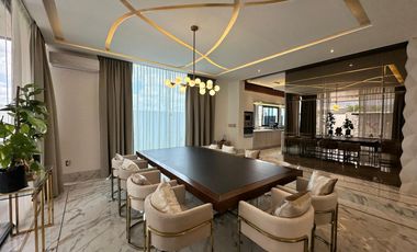 CASA EN RENTA EN EL MOLINO RESIDENCIAL & GOLF LEÓN, GTO ZONA NORTE.CON DOBLE ALTURA EN SALA.