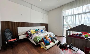 CASA EN RENTA EN EL MOLINO RESIDENCIAL & GOLF LEÓN, GTO ZONA NORTE.CON DOBLE ALTURA EN SALA.