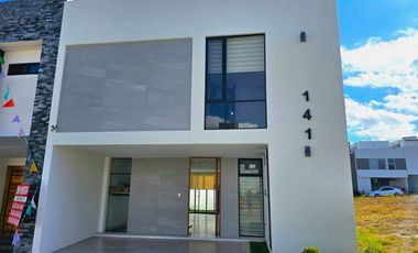 Renta casa en Coto Pontevedra en Capital Norte Zapopan