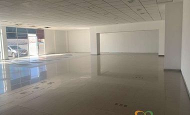 PLAZA LOS NOGALES LOCAL COMERCIAL DENTRO DE LA PLAZA, HABILITADO Y CON ESTACIONAMIENTO