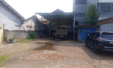 Lahan luas 330 m2 plus kantor siap pakai di jl raya pondok Ungu Bekasi