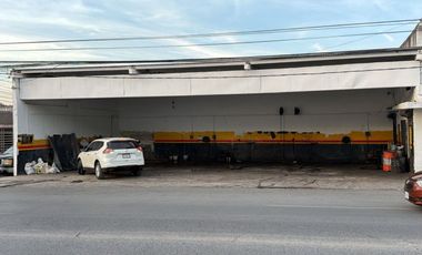 LOCAL COMERCIAL EN RENTA Col. Azteca, Guadalupe, N. L.– ESQUINA PREMIUM