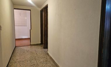 RENTO CASA EN LAS ARBOLEDAS, AMPLIA, IDEAL PARA FAMILIA GRANDE U OFICINA