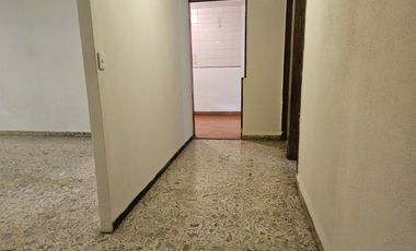 RENTO CASA EN LAS ARBOLEDAS, AMPLIA, IDEAL PARA FAMILIA GRANDE U OFICINA