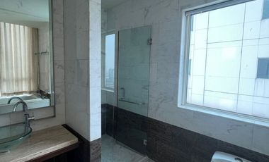 Apartemen Disewakan di The Peak at Sudirman