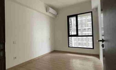 dijual apartement bagus 2 kamar tidur lokasi strategis di sky House alam Sutr