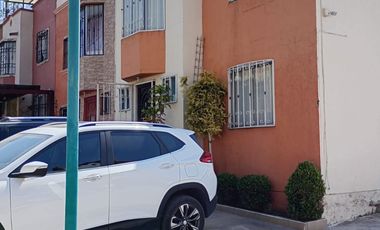 CASA EN RENTA EN CLAUSTROS DE SAN MIGUEL, C. IZCALLI.