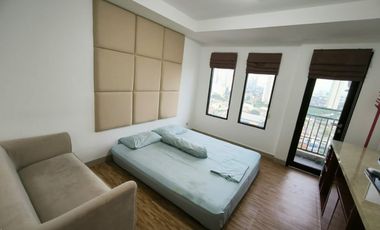 Sewa Apartemen Kebayoran Icon Studio 33m2 Lantai Tinggi Dekat Sky Lounge
