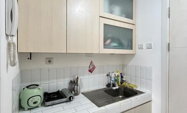 Sewa Apartemen Kebayoran Icon Studio 33m2 Lantai Tinggi Dekat Sky Lounge