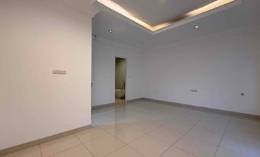 Rumah Eksklusif 4 Lantai Rooftop di Kawasan Prestisius Cilandak, Jakarta Selatan.