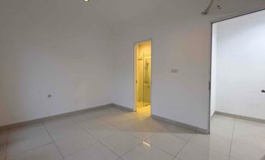 Rumah Eksklusif 4 Lantai Rooftop di Kawasan Prestisius Cilandak, Jakarta Selatan.