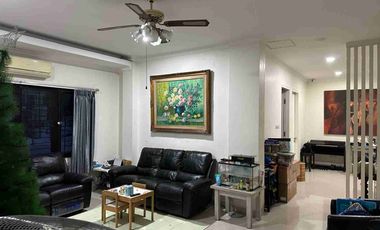 Dijual Rumah Tinggal + Kantor/Tempat Usaha lokasi Jalan Besar Strategis