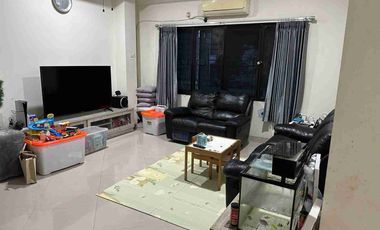 Dijual Rumah Tinggal + Kantor/Tempat Usaha lokasi Jalan Besar Strategis