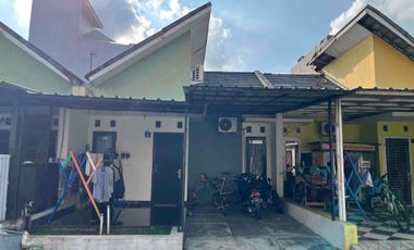 Rumah Dijual di Siap Huni Di Kawasan Asri, Tanah Luas di Pamulang, Tangerang Selatan