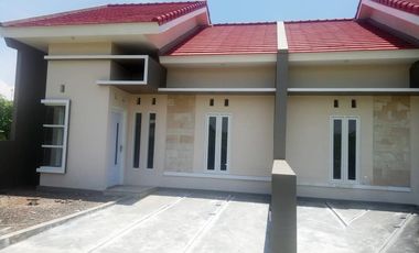RUMAH SIAP HUNI 200JT AN DRINGU DEKAT PABRIK GULA PROBOLINGGO