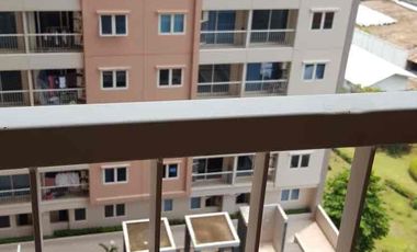 Puncak Bukit Golf 2br furnished lt9