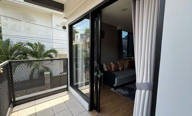 Selling House 3 Floor & Fully Furnished South Jakarta via Auction