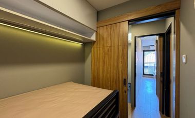 Selling House 3 Floor & Fully Furnished South Jakarta via Auction