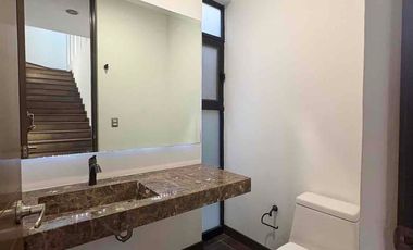 🏡 *HERMOSA CASA EN RENTA – CAMPIÑA, ZONA NORTE*
📍 Dentro de clúster privado con amenidades