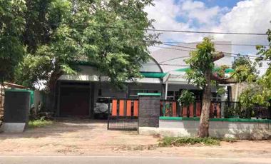 Ruang Usaha Pinggir Jalan Pusat Kota Bandar Lampung