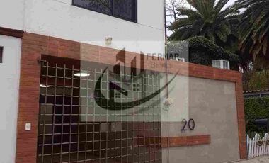 Preciosa casa con 4 recámaras en Jardines de San Mateo, Naucalpan