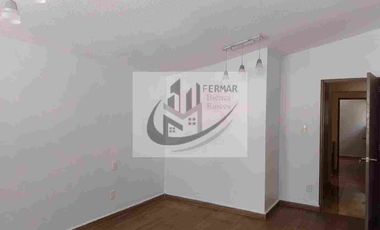 Preciosa casa con 4 recámaras en Jardines de San Mateo, Naucalpan