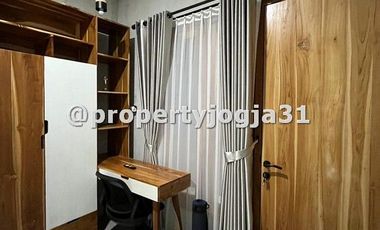Exclusive Kost 5 Kamar Dekat Amplaz Full Penghuni