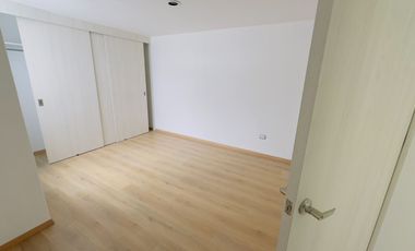 Venta de Casa Nueva con Roof Garden y Recámara en Planta Baja – Zona 11 Sur, Atrás de Aurrerá