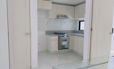 Venta de Casa Nueva con Roof Garden y Recámara en Planta Baja – Zona 11 Sur, Atrás de Aurrerá