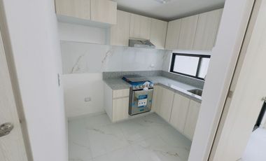 Venta de Casa Nueva con Roof Garden y Recámara en Planta Baja – Zona 11 Sur, Atrás de Aurrerá