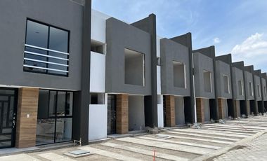 Venta de Casa Nueva con Roof Garden y Recámara en Planta Baja – Zona 11 Sur, Atrás de Aurrerá