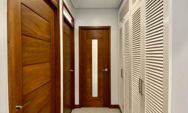 Modern 4 Bedroom Loft Brio Towers Condo For Sale Makati