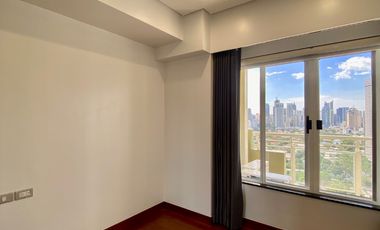 Modern 4 Bedroom Loft Brio Towers Condo For Sale Makati