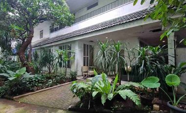 DIJUAL RUMAH KOMERSIL PREMIUM AREA DI PRAPANCA JAKARTA SELATAN