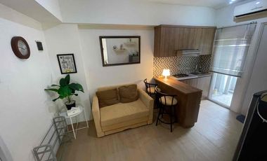 Jual Apartemen Green Pramuka Square Tower Pino Lt 26 Hadap Kolam Renang Furnish