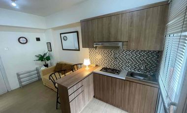 Jual Apartemen Green Pramuka Square Tower Pino Lt 26 Hadap Kolam Renang Furnish