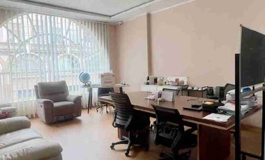 Rukan 4.5 Lantai + Rooftop di Green Lake City