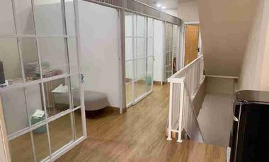 Rukan 4.5 Lantai + Rooftop di Green Lake City