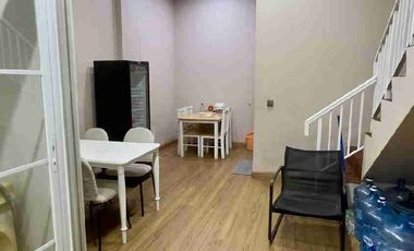 Rukan 4.5 Lantai + Rooftop di Green Lake City