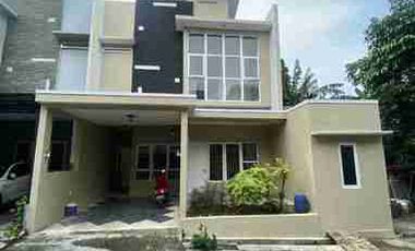 Rumah baru
dalam cluster exclusive
pondok kelapa