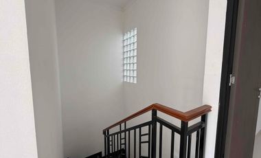 Rumah Cantik 2 Lantai Scandinavian Style di Cinangka, Kota Depok