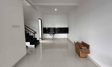 Rumah Cantik 2 Lantai Scandinavian Style di Cinangka, Kota Depok