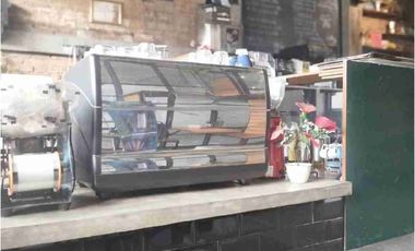 Dijual Hotel dan Caffee Sayap Gatot Subroto Bamdung.