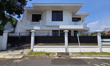 RUMAH DHARMAHUSADA INDAH UTARA TERMURAH SIAP HUNI HITUNG TANAH