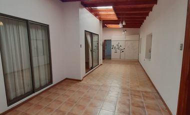 Se vende casa en Calama sector Peuco 1, frente al Colegio Chuquicamata