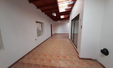 Se vende casa en Calama sector Peuco 1, frente al Colegio Chuquicamata