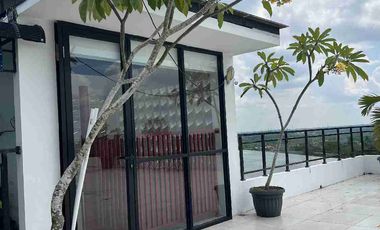 Dijual Rumah 2 lantai di sekitar Jl Hangtuah simpang BPG Kel Bambu Kuning P.Baru