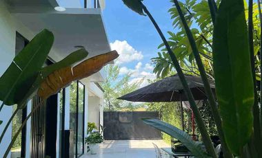 Dijual Rumah 2 lantai di sekitar Jl Hangtuah simpang BPG Kel Bambu Kuning P.Baru