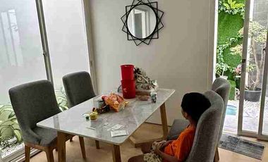 DIJUAL CEPAT RUMAH MEWAH FULL FURNISH DALAM PERUMAHAN ELITE JLN PARIS